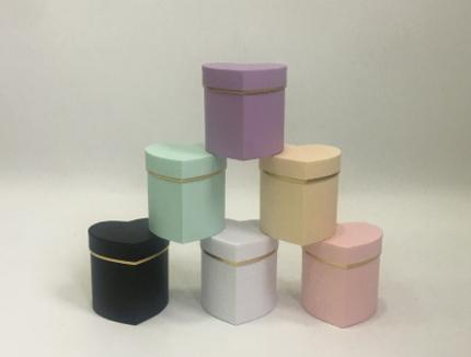 Gėlių dėžutė širdelė mix