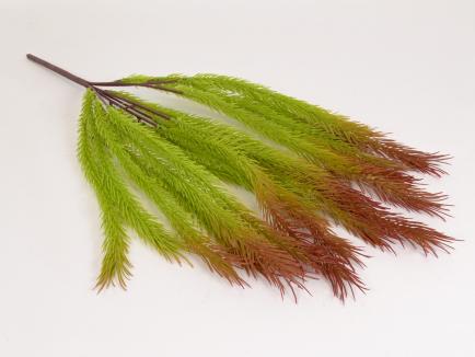 Svyranti žalumos šaka