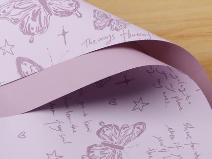 Folija gėlėms pakuoti lapais