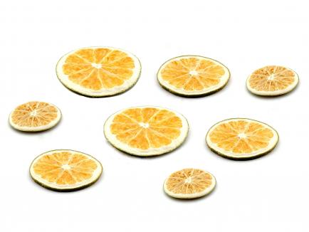 Pjaustyti apelsinai žali